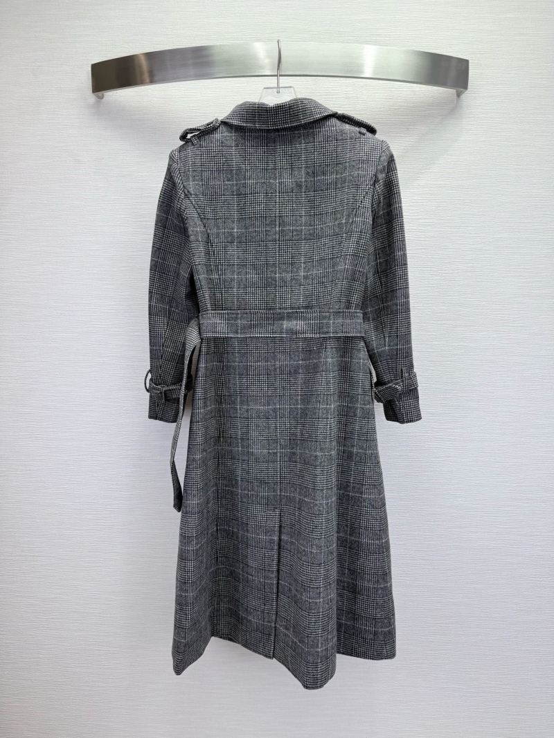 chr1st1an D10r outwear